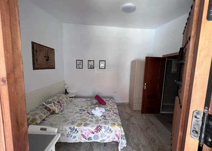 Apartamentos La Campana 5